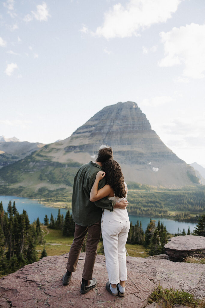 couples adventure at Glacier National park