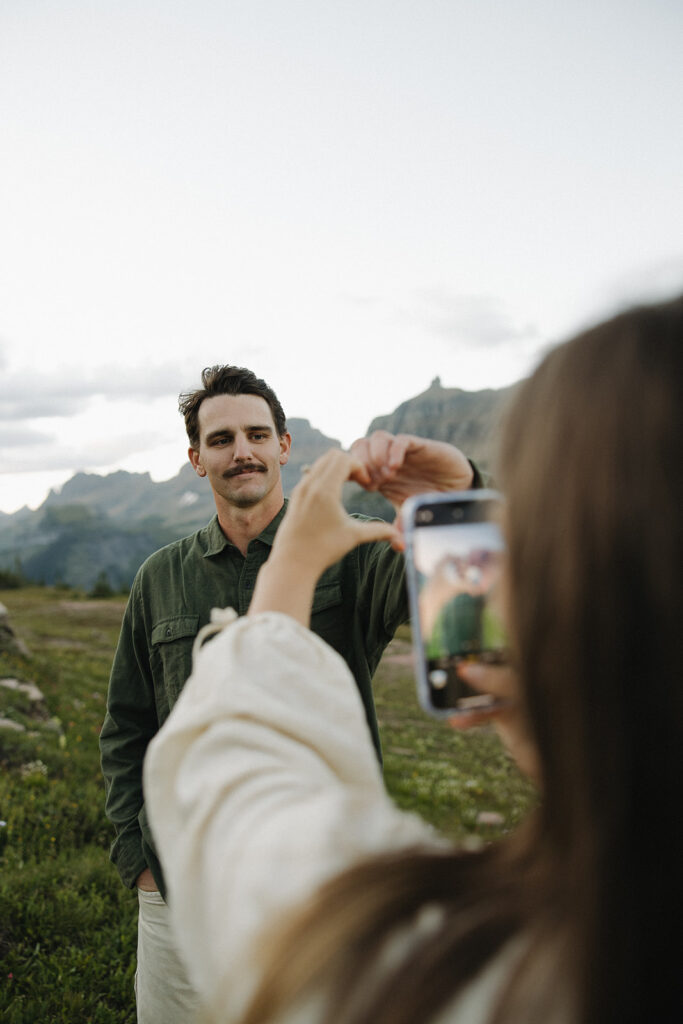 photographer shoots photo of fiance as part of surprise proposal ideas